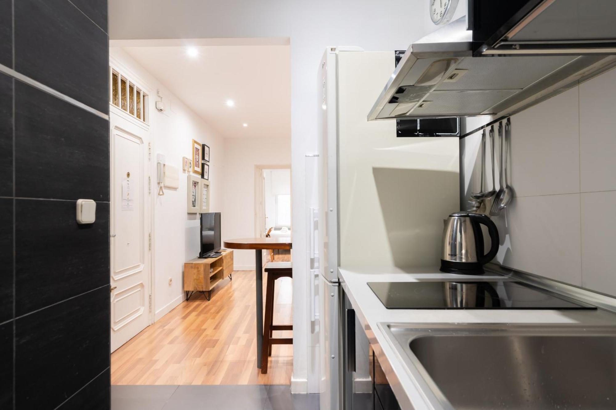 Apartamento En La Plaza De Lavapies Alquiler Temporal Madrid Bagian luar foto