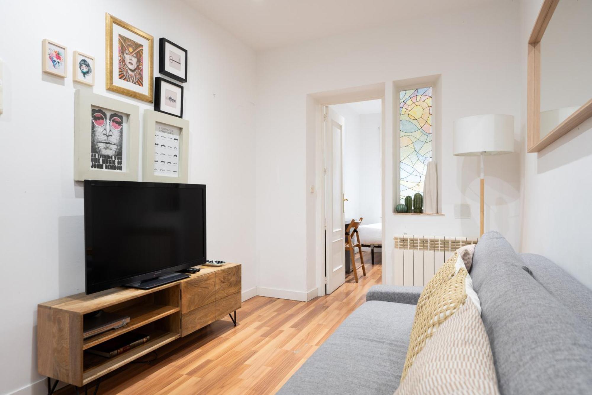Apartamento En La Plaza De Lavapies Alquiler Temporal Madrid Bagian luar foto