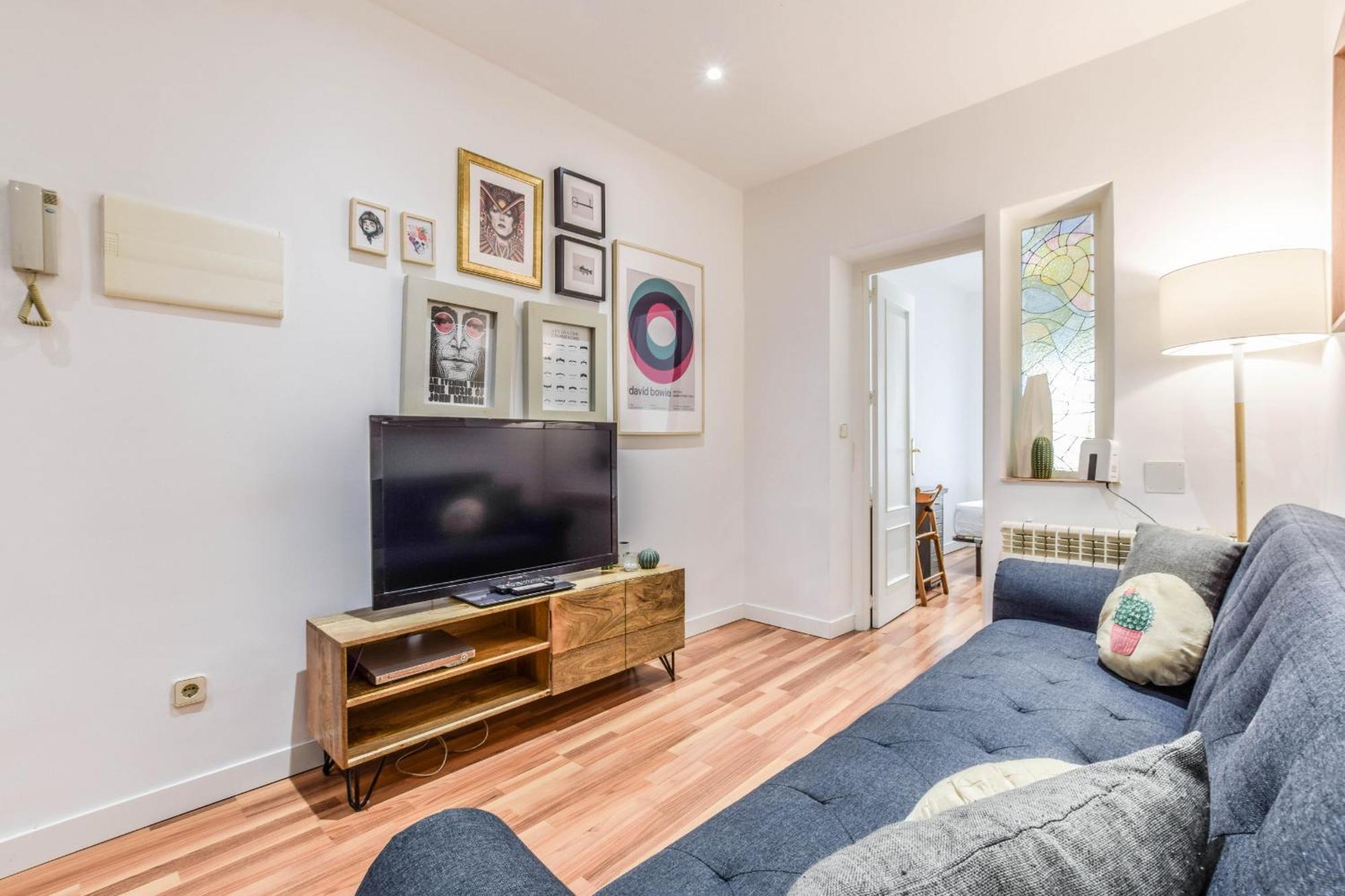 Apartamento En La Plaza De Lavapies Alquiler Temporal Madrid Bagian luar foto